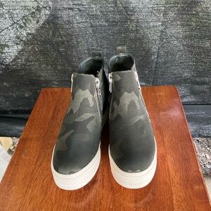 Steve Madden Olive Camo High-Top Sneakers